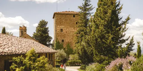 Antica torre in pietra e campanile in Toscana, dove è stato girato il film "Under the Tuscan Sun".