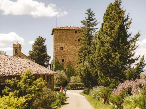 Antica torre in pietra e campanile in Toscana, dove è stato girato il film "Under the Tuscan Sun".